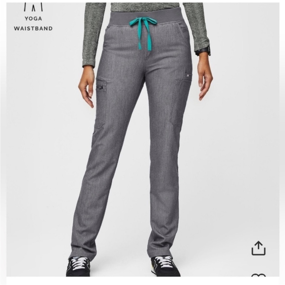 Women’s New Figs Yola With Yoga Waistband Petite Skinny Scrub Pants Graphite
